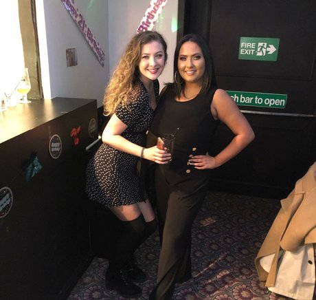 Darci Ormiston star du porno nue des photos