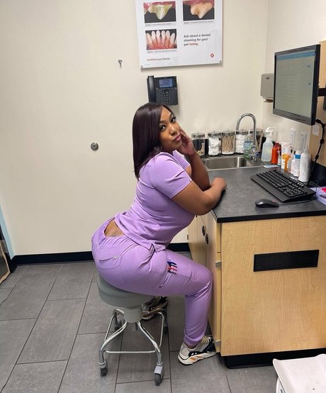 chatte brune onlyfans xxx haute qualité galeries