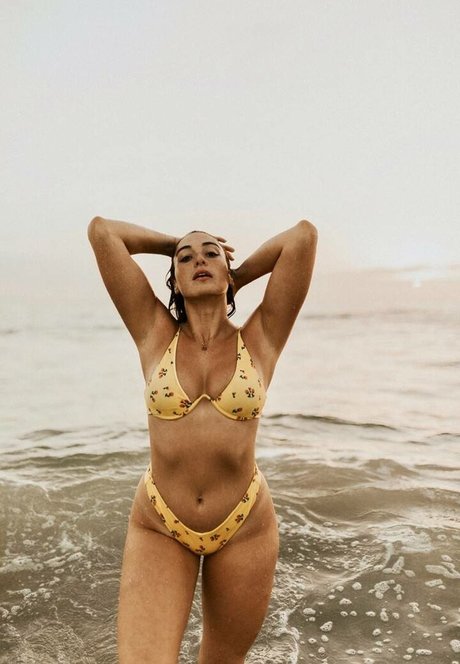 Clairenatalia_ actrice érotique image