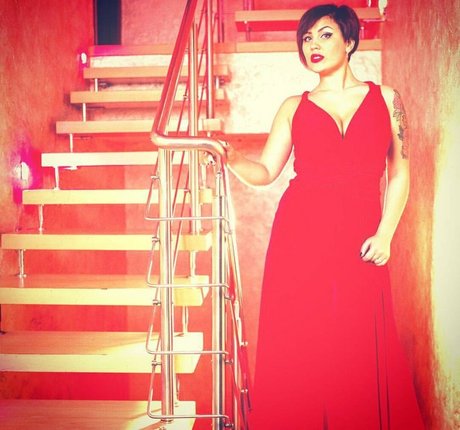 Marina Burnashova modèle porno images