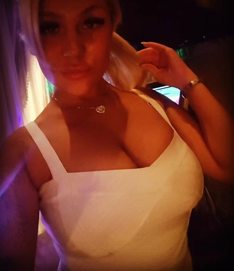 Marina Burnashova mannequin image