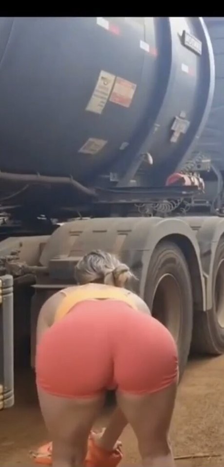 Aline Fuchter Ouriques star du porno gratuit archive