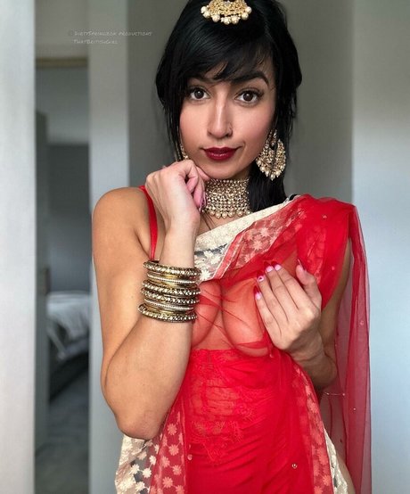 bbw gothique uniquementfans haut nu images