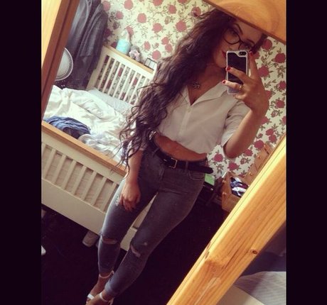 tatouages ​​blonds onlyfans sexy érotique des photos