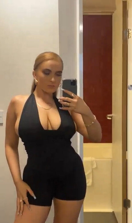 Laura Svensson haut étoile galeries