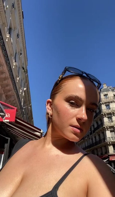 Laura Svensson modèle archive