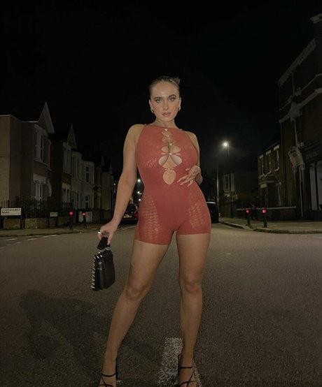 Laura Svensson actrice porno image