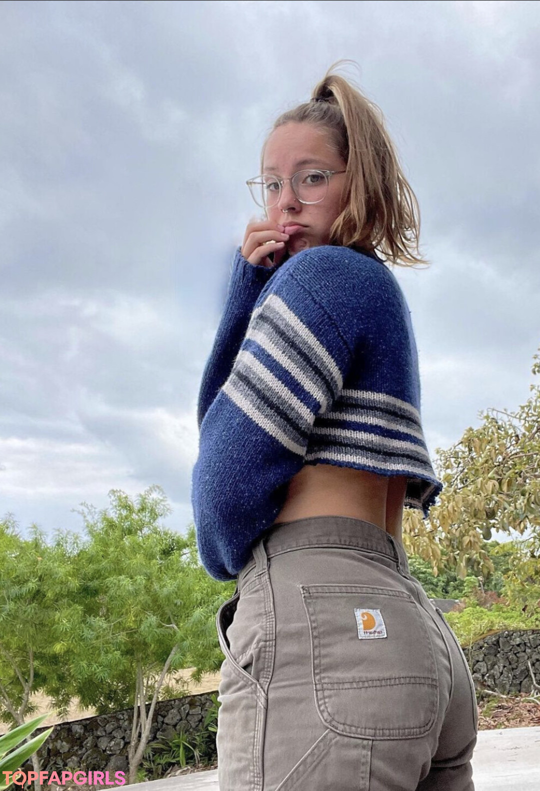 Peyton Coffee beau modèle images