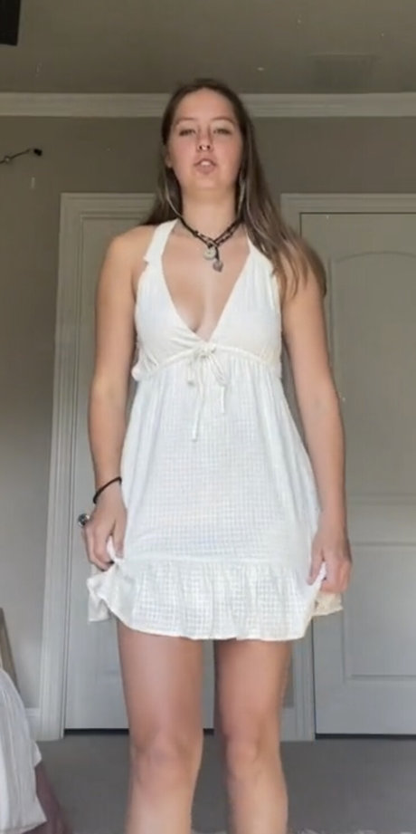 infirmière brune onlyfans haute qualité exclusive photos