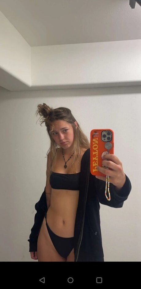 Peyton Coffee nus de stars du porno archive