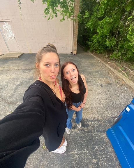 Peyton Coffee étoile sympa image