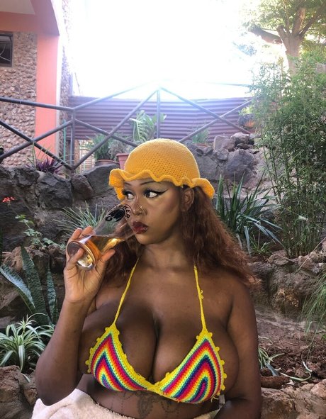 Bigtitti3barbie modèle nu collection