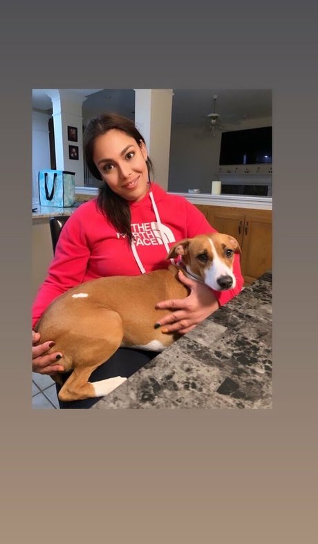 Nitu Sharma star du porno de haute qualité img