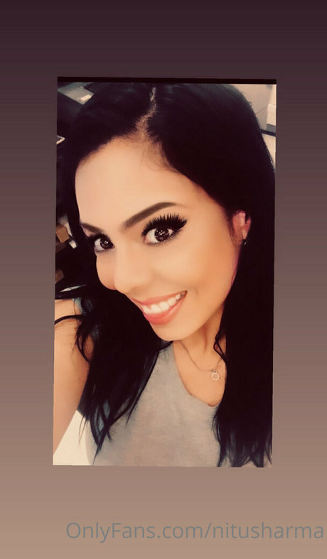 Nitu Sharma étoile hd images