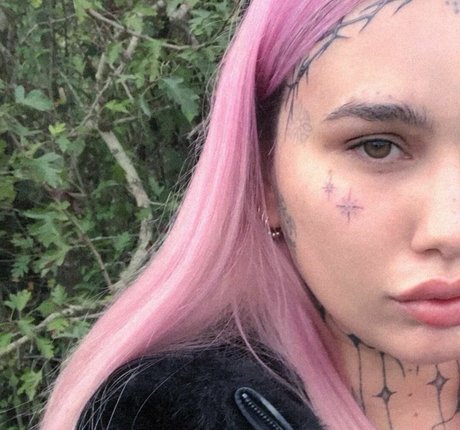 valyrian x x x actrice porno photos