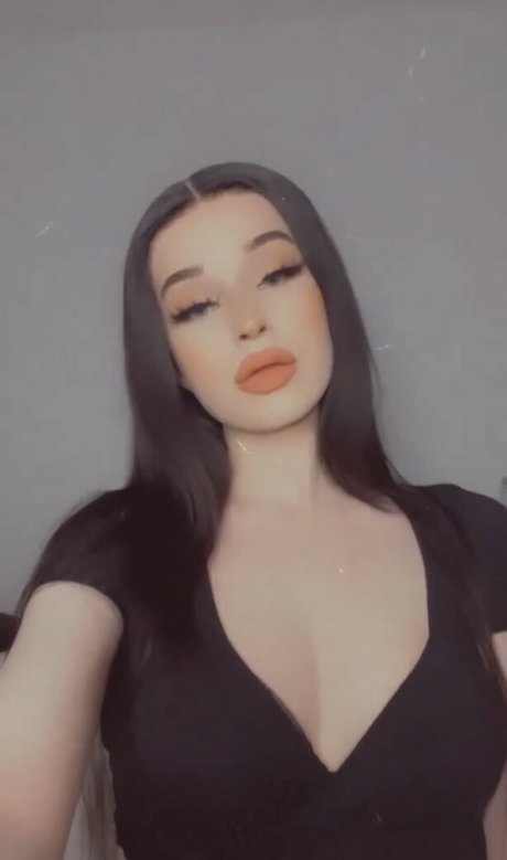 Lu Aaliyah star du porno nue image