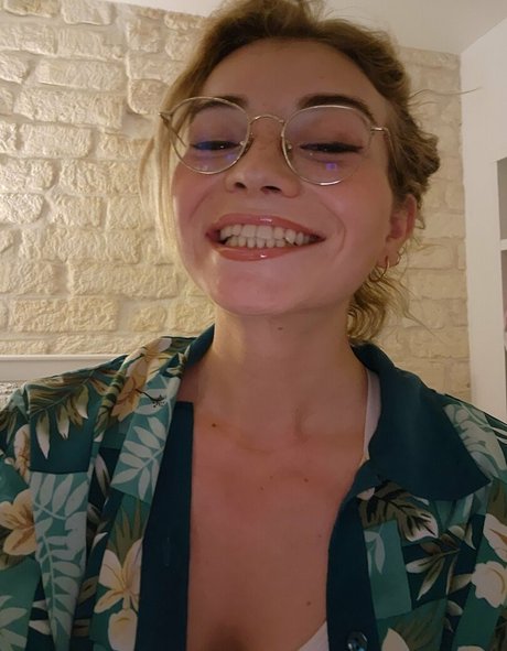 ébène sexy onlyfans nu sexy image