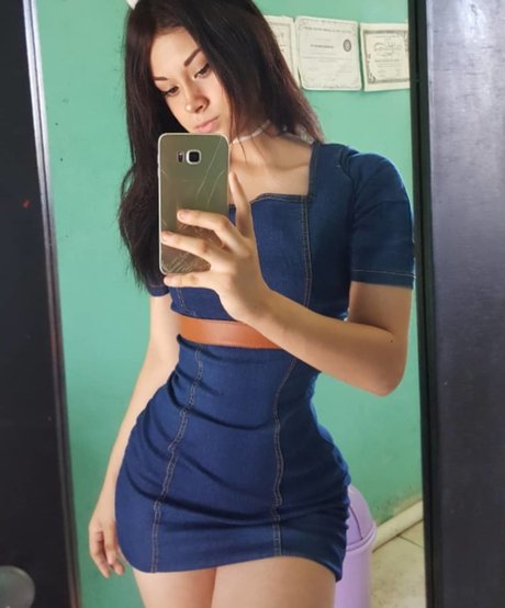 Ivon Gallardo actrice libre image