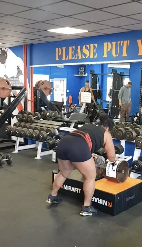 StrongWomen_ star du porno nue photo