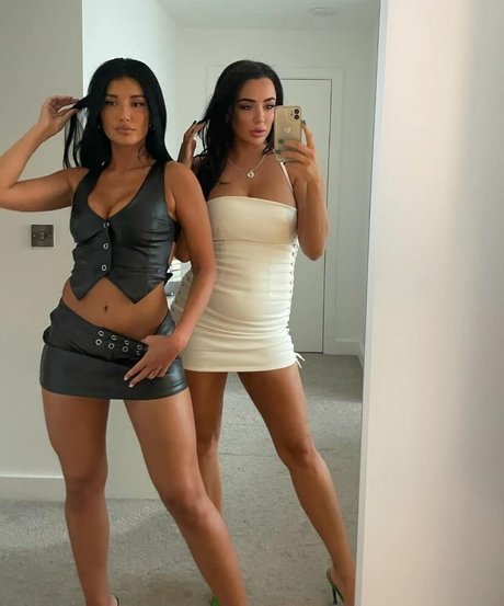 éjacule sur la langue onlyfans nus galerie