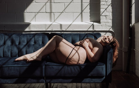 milf aux cheveux noirs onlyfans exclusif chaud archive