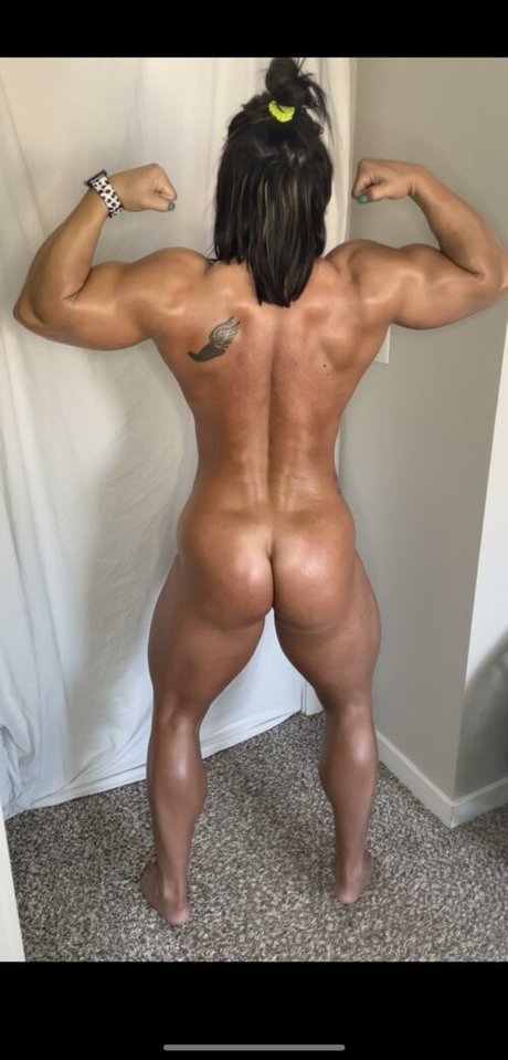 Tay Bae actrice adulte photos