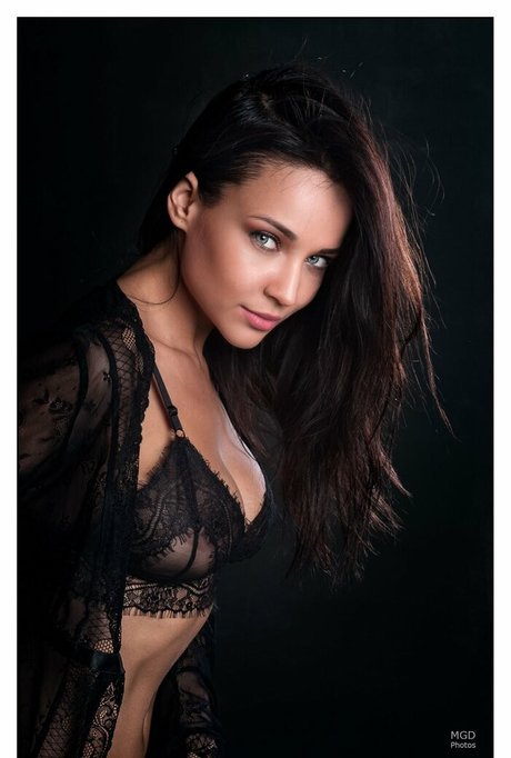 fans asiatiques maigres uniquement art sexy images