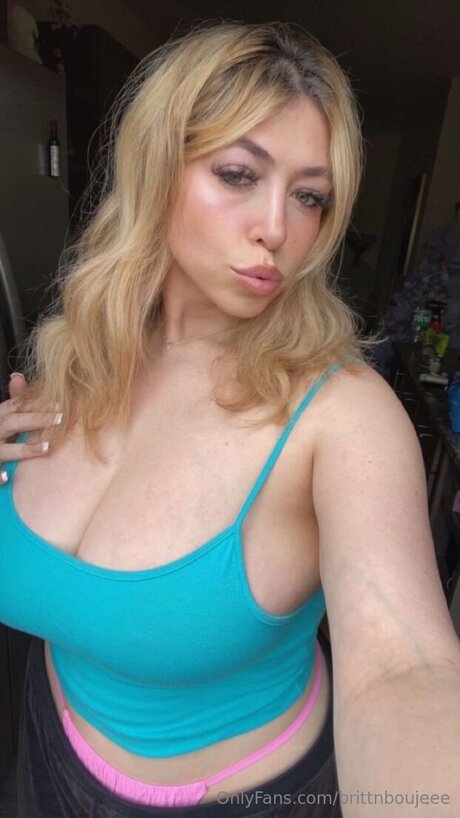 brittnboujeee actrice xxx des photos