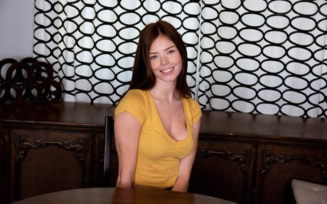 Jade Emarthla modèle sympa archive