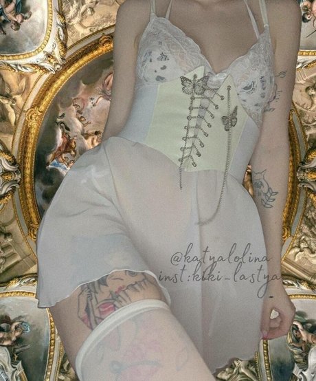 fille courbée dà côté onlyfans xxx nu galerie