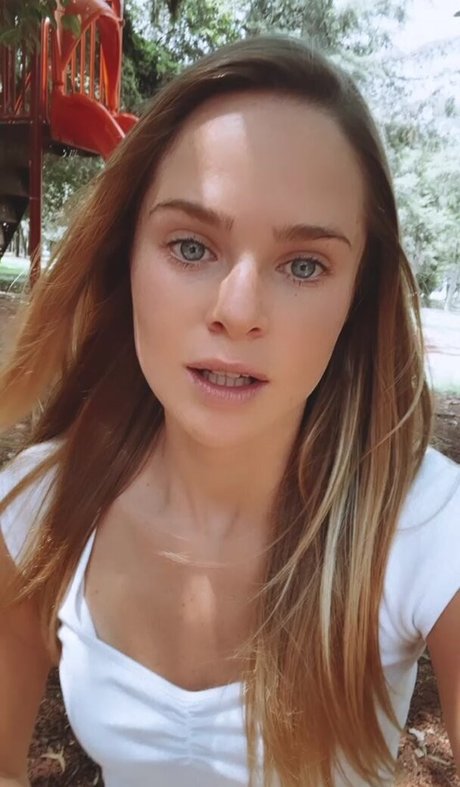 Inna Moll star du porno sexy des photos