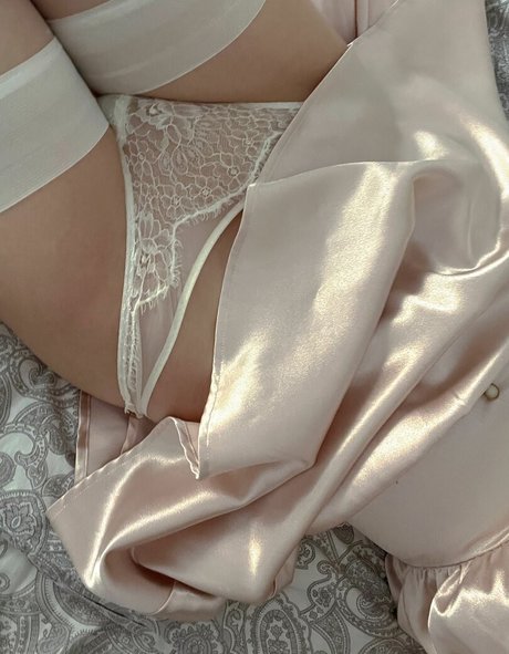 Naughty__but nice jolie star du porno photos