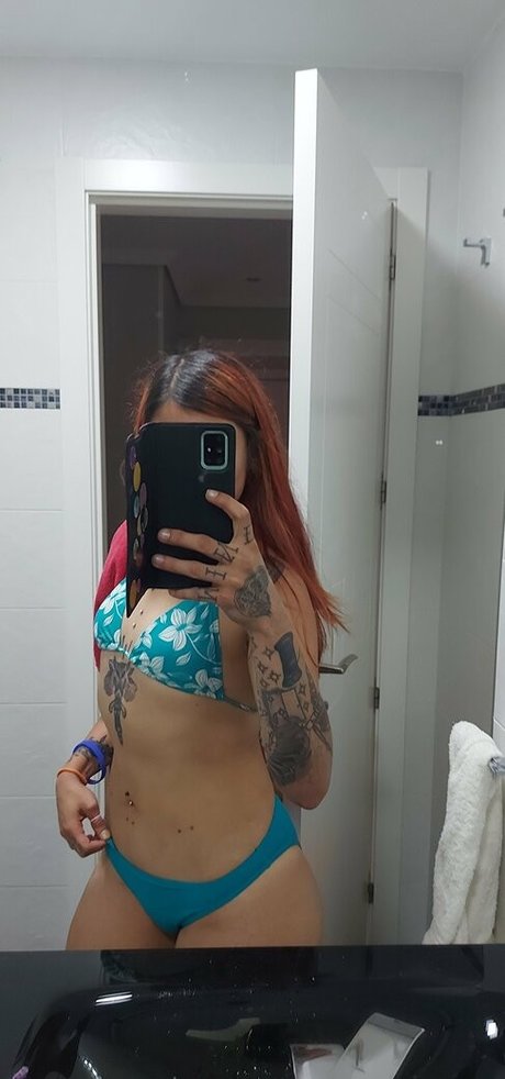 Karlay étoile nue photos