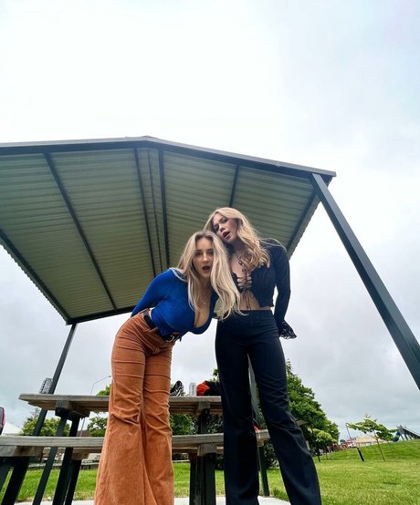 Ruby Pearl Esler nus de stars du porno images