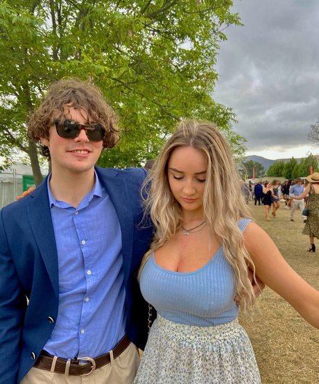 Ruby Pearl Esler star du porno sympa img