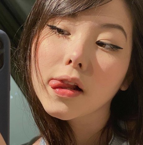 Julia Nakamura modèle porno photos