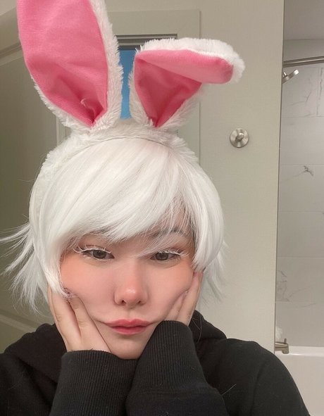 Julia Nakamura modèle porno galerie