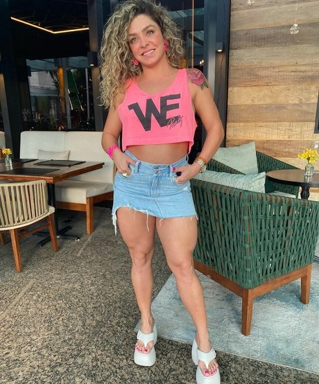 Fabiola Oliveira jolie actrice image