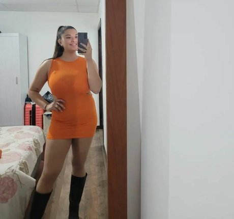 jolie ébène onlyfans hd gratuit galeries