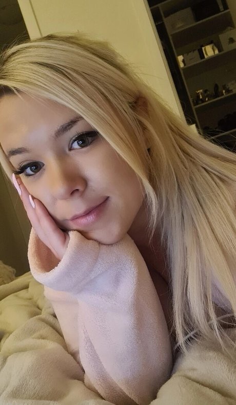 twink poilu onlyfans nu img