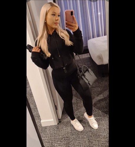 KimJade999 étoile chaude img