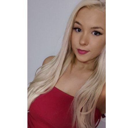 KimJade999 étoile xxx photo