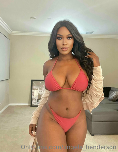 Angela Henderson modèle hd archive
