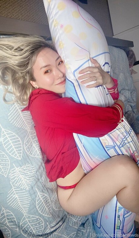 Stella Chu beau modèle archive