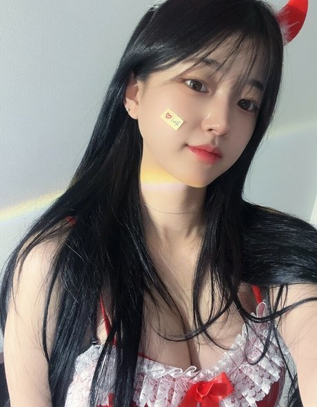 Moonwol0614 modèle nu galerie