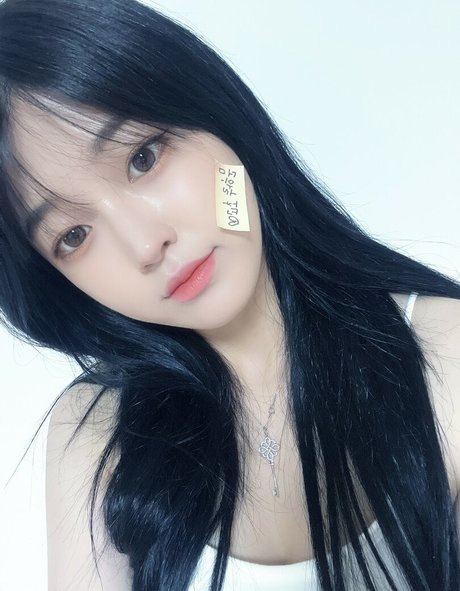 Moonwol0614 modèle exclusif images