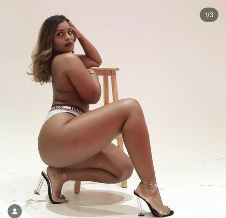 Kasara SweetKK star du porno érotique galeries