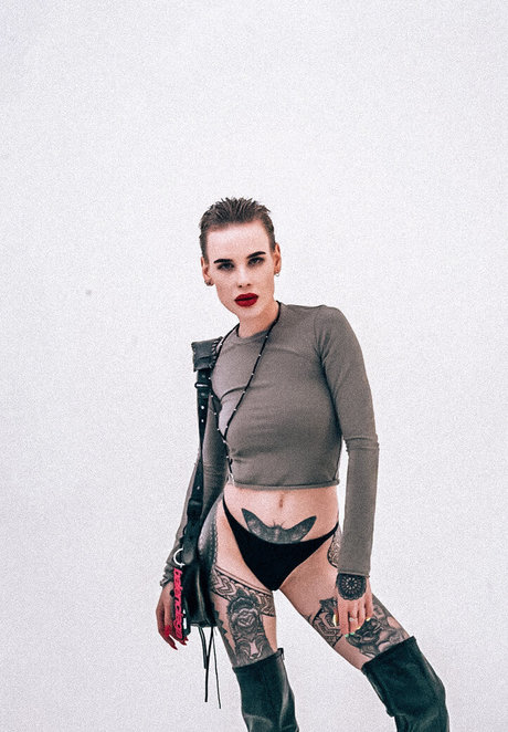 Tory Inve Fansly modèle sexy images