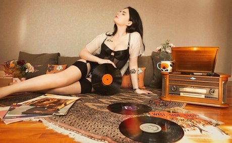 Laura Badler jolie étoile photos