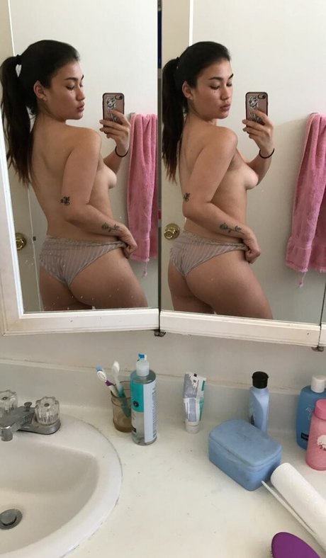 Sofia Addotta joli modèle galeries